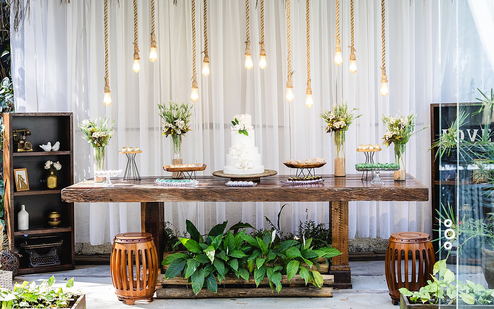 Detalhes de decoração e experiência para casamento no Espaço Margô em Guarulhos